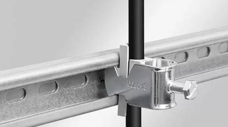 بست سی ریل چیست 